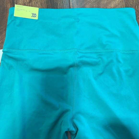 Active Capri pants - Picture 5 of 6